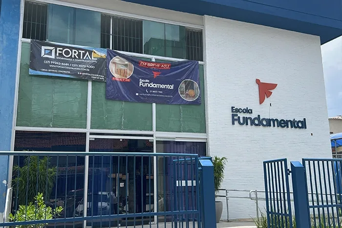 Fachada do Escola Lápis de Cor